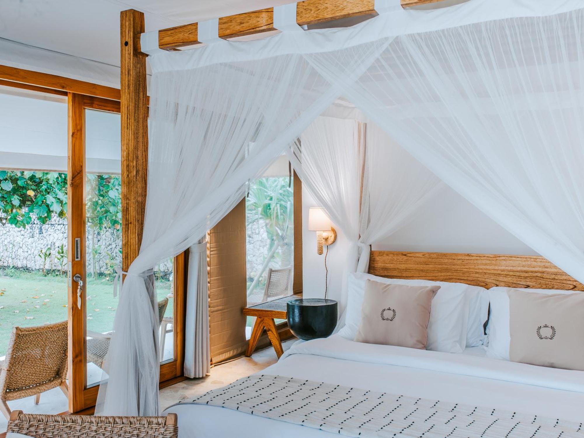 Driftwood Villas Lembongan Nusa Lembongan  Exterior photo